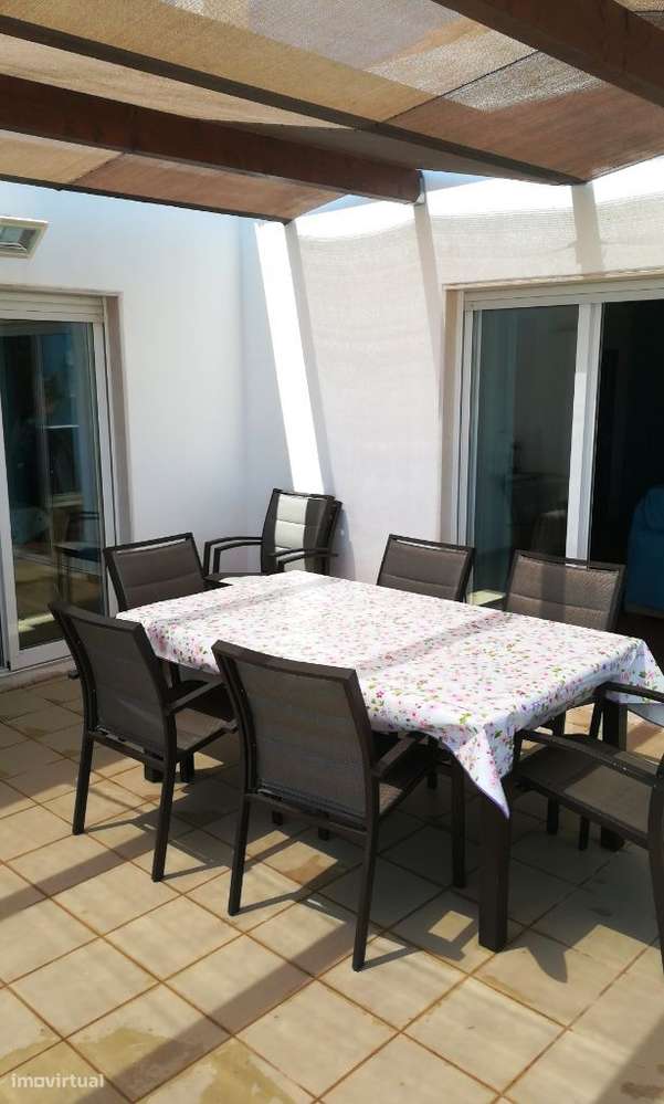 Fantástico apartamento T3, com boas áreas, Santa Luzia-29