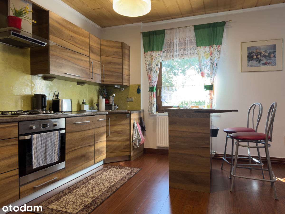 Dom w otoczeniu zieleni Wójcice-10