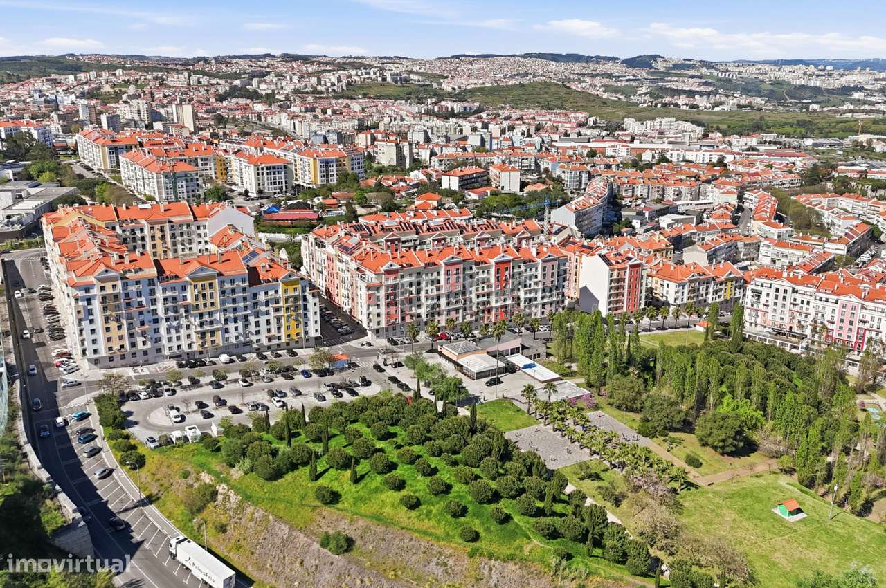 Apartamento T3 com terraço | Urbanização Neudel – Amadora - Grande imagem: 2/36