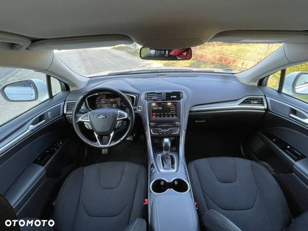 Ford Mondeo 2.0 TDCi Titanium PowerShift - 8