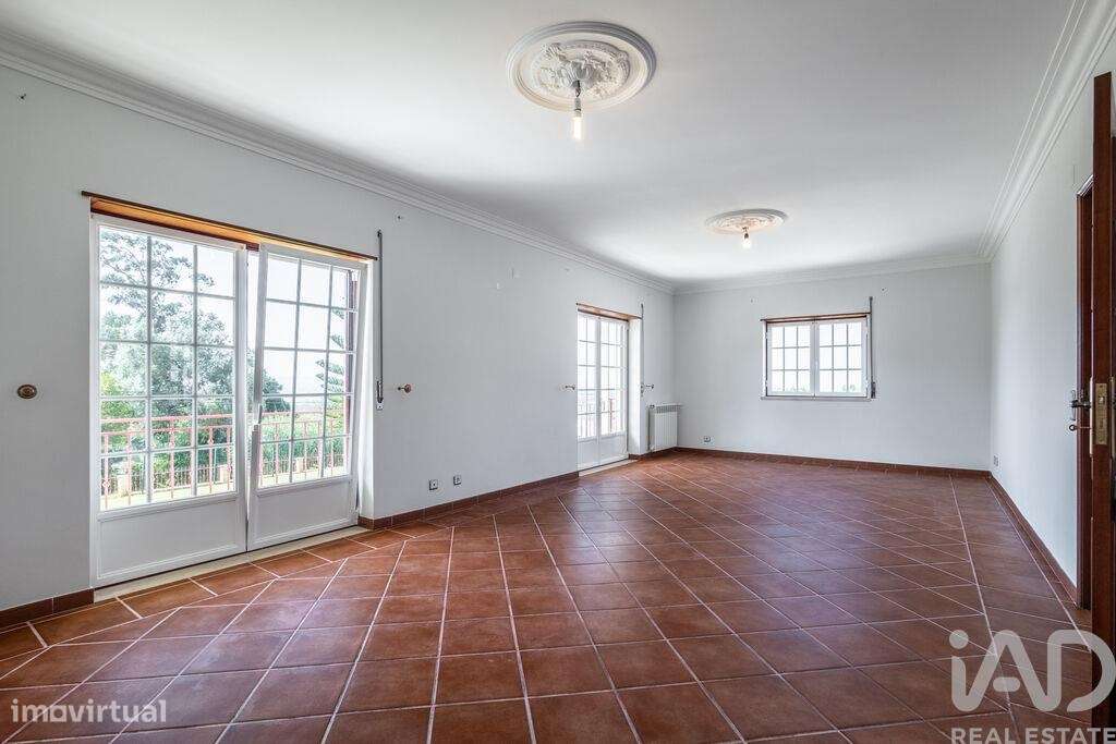 Casa tradicional T4 em Caldas da Rainha - Nossa Senhora do Pópulo, Cot - Grande imagem: 4/29