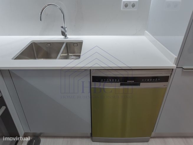 APARTAMENTO T2 RENOVADO, PRÓXIMO DO JARDIM DO PRÍNCIPE REAL-5
