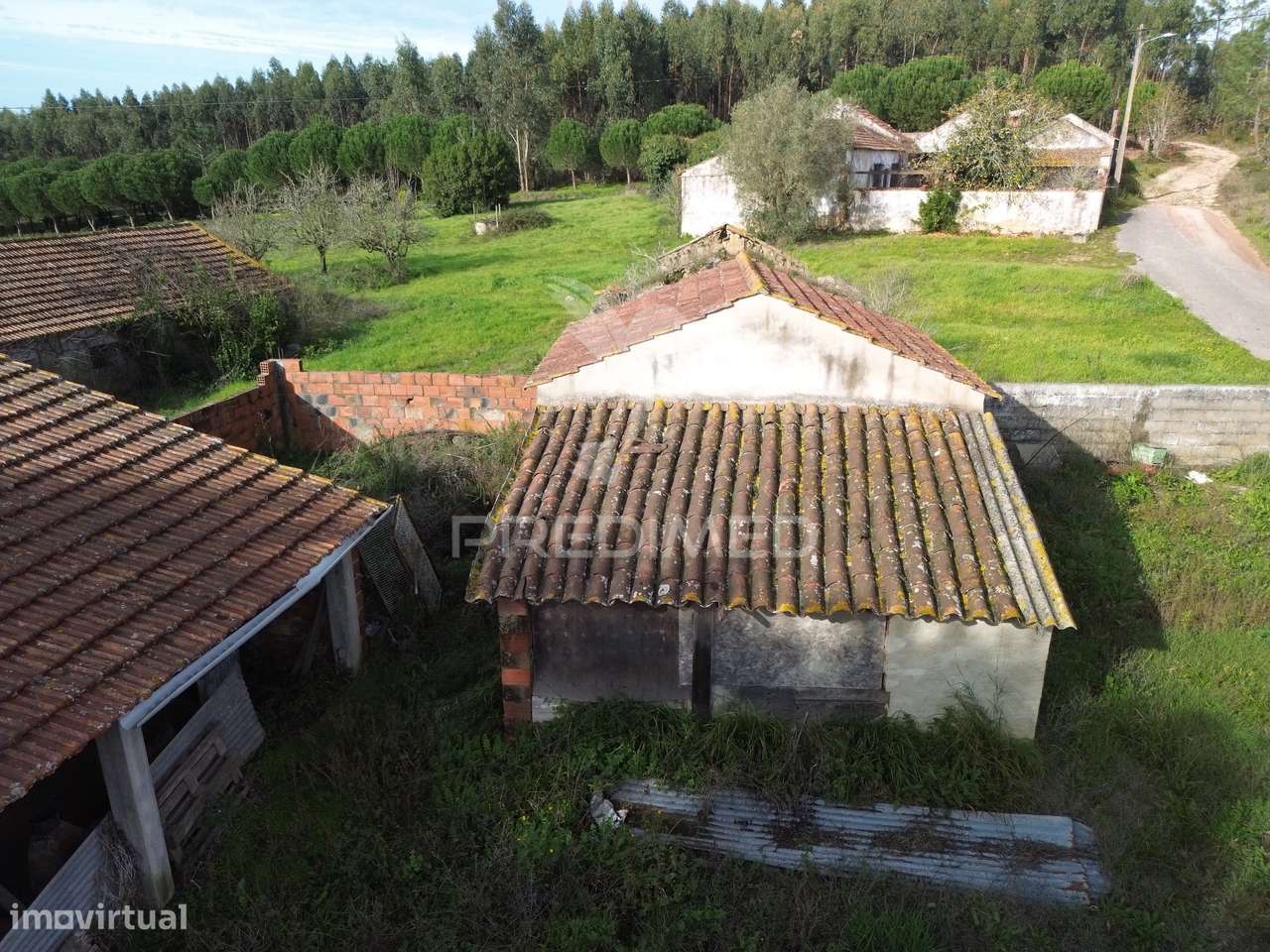 RUINA T4 PARA RECONSTRUÇÃO - Grande imagem: 4/5