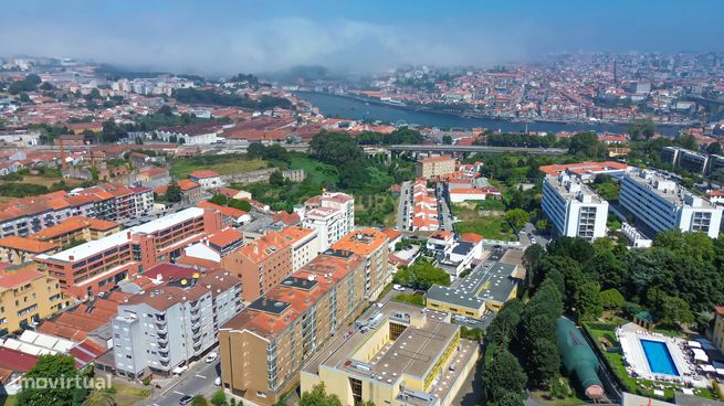 Apartamento T1+1  com garagem no centro de Vila Nova de Gaia-40