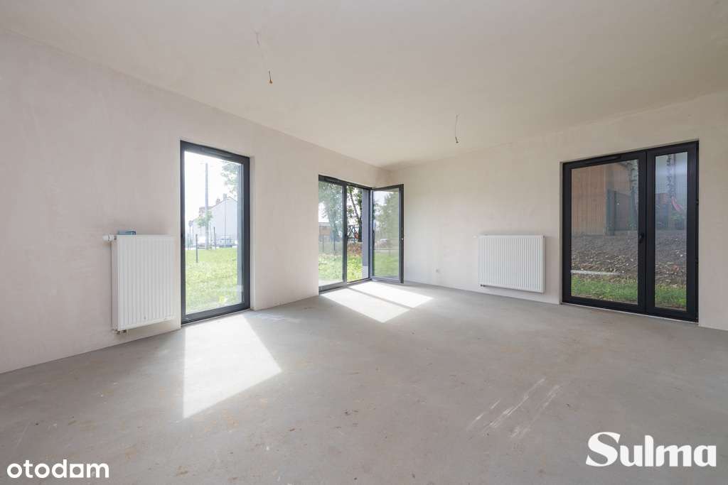 Przestronne mieszkanie z ogrodem w Wieliczce-0