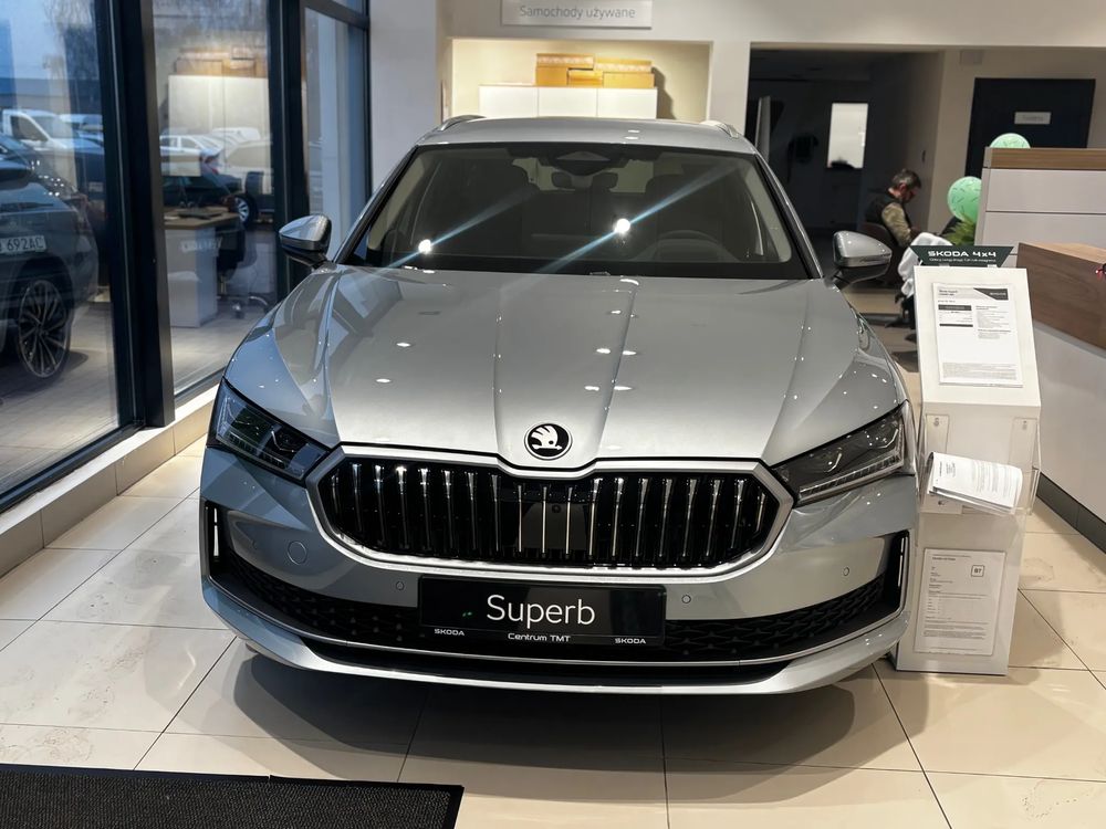 SKODA SUPERB Škoda Superb Combi L&K 2.0 TDI 142 kW (193 KM) 7-biegowa automatyczna