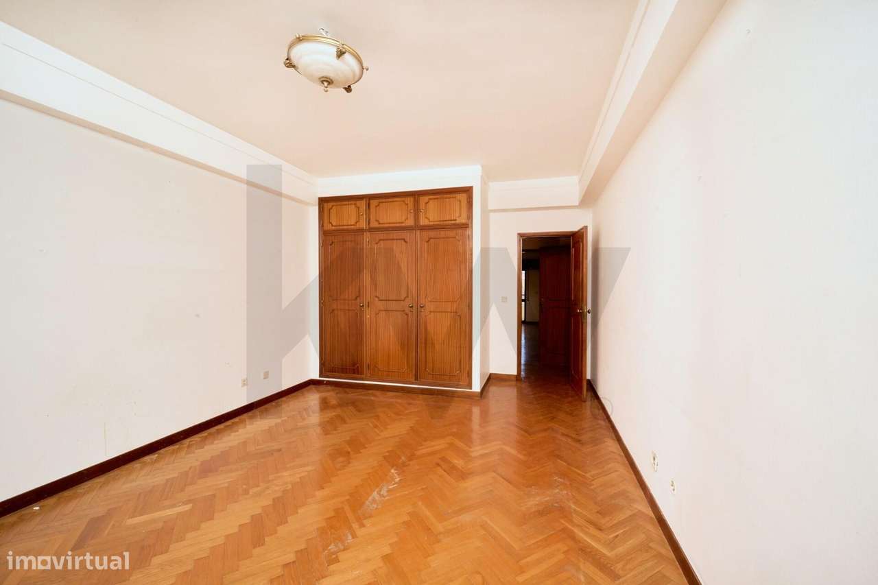 Penthouse Duplex T5 com Vista Desafogada e Excelente Potencial na Quin-12