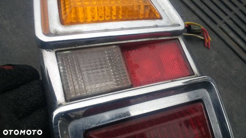 lampa prawy tył TOYOTA CORONA RT118 1974-1977 - 4