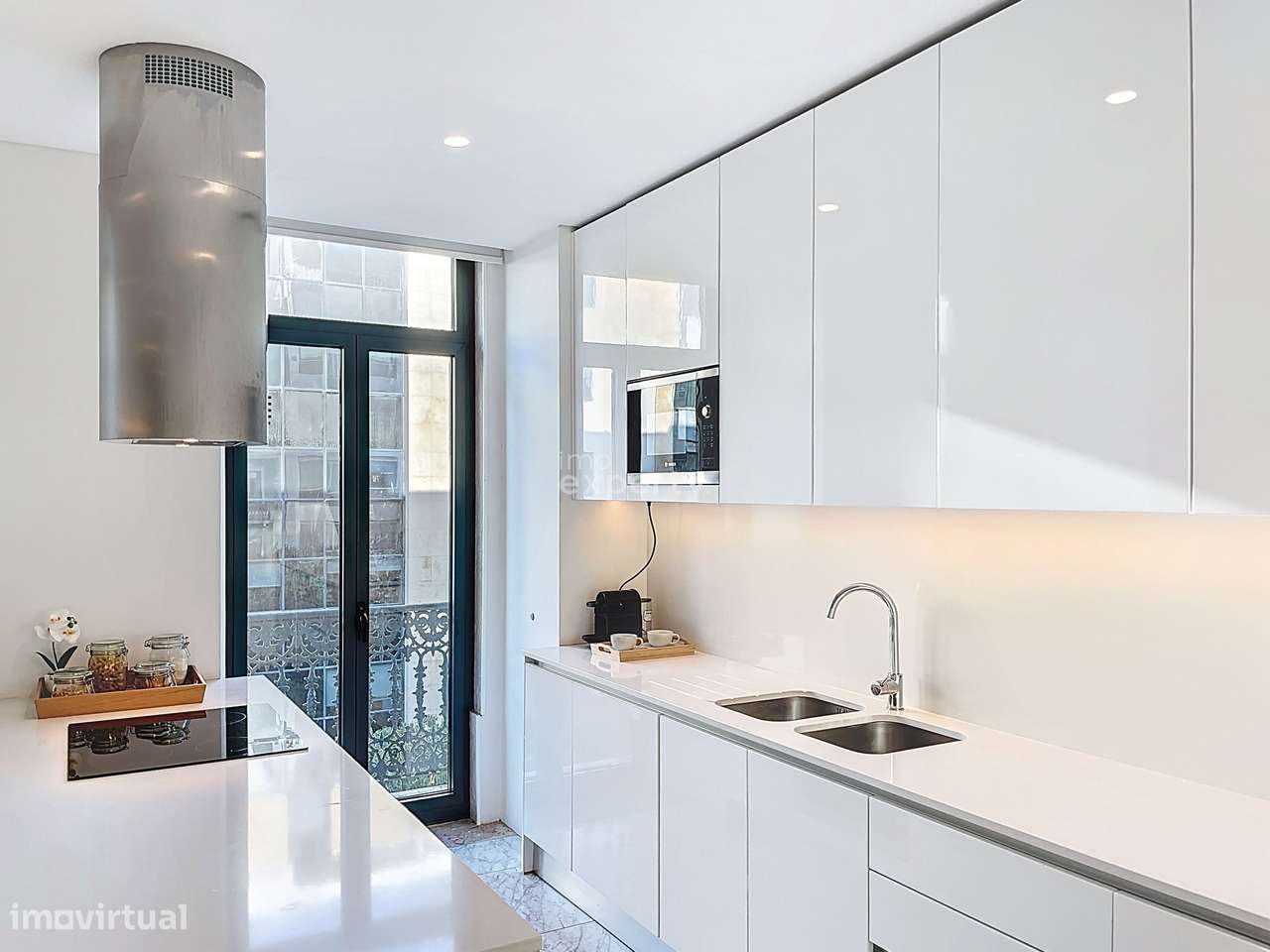 Apartamento T2 junto à Avenida da Liberdade, Lisboa - Grande imagem: 3/40