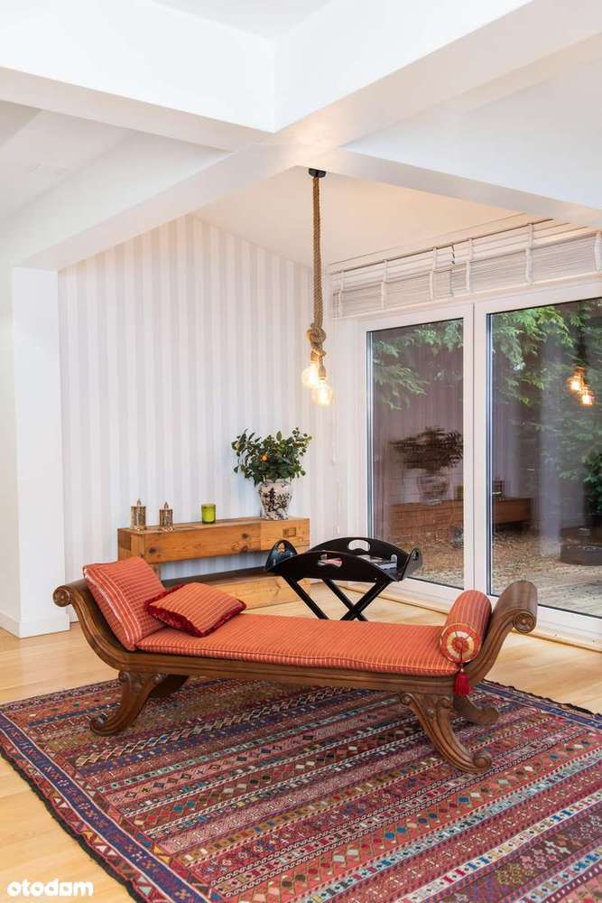 Biały dom na osiedlu z basenem - Pełny obrazek: 4/19