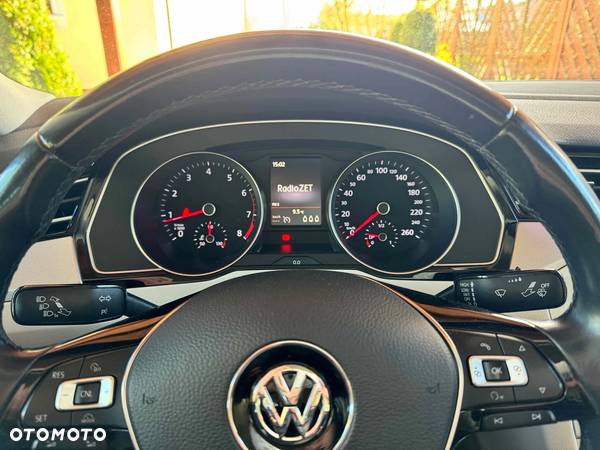 Volkswagen Passat 1.8 TSI BMT Comfortline - 12