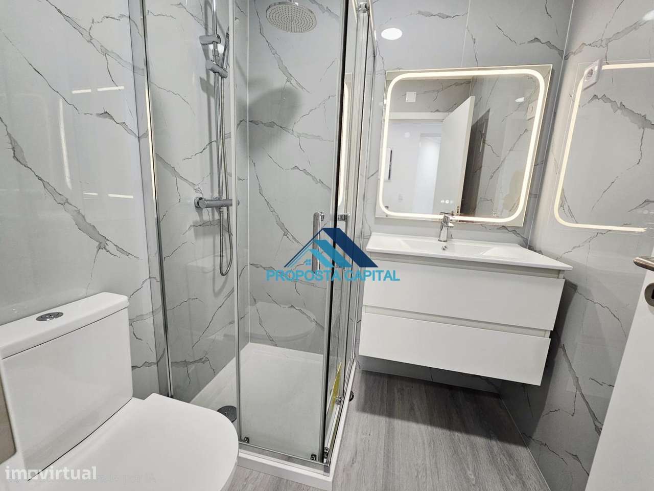 APARTAMENTO T4 REMODELADO CENTRO AMORA-6