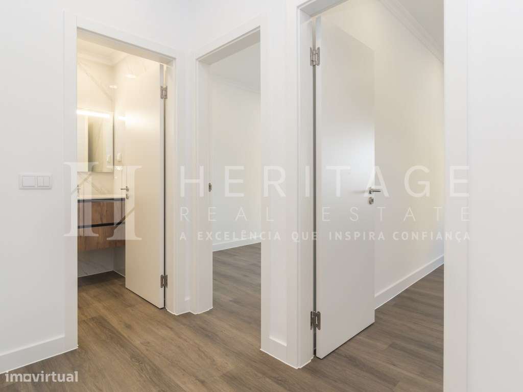 T2 totalmente remodelado na prestigiada Avenida do Bocage-15
