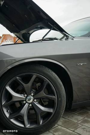 Dodge Challenger 5.7 R/T - 6