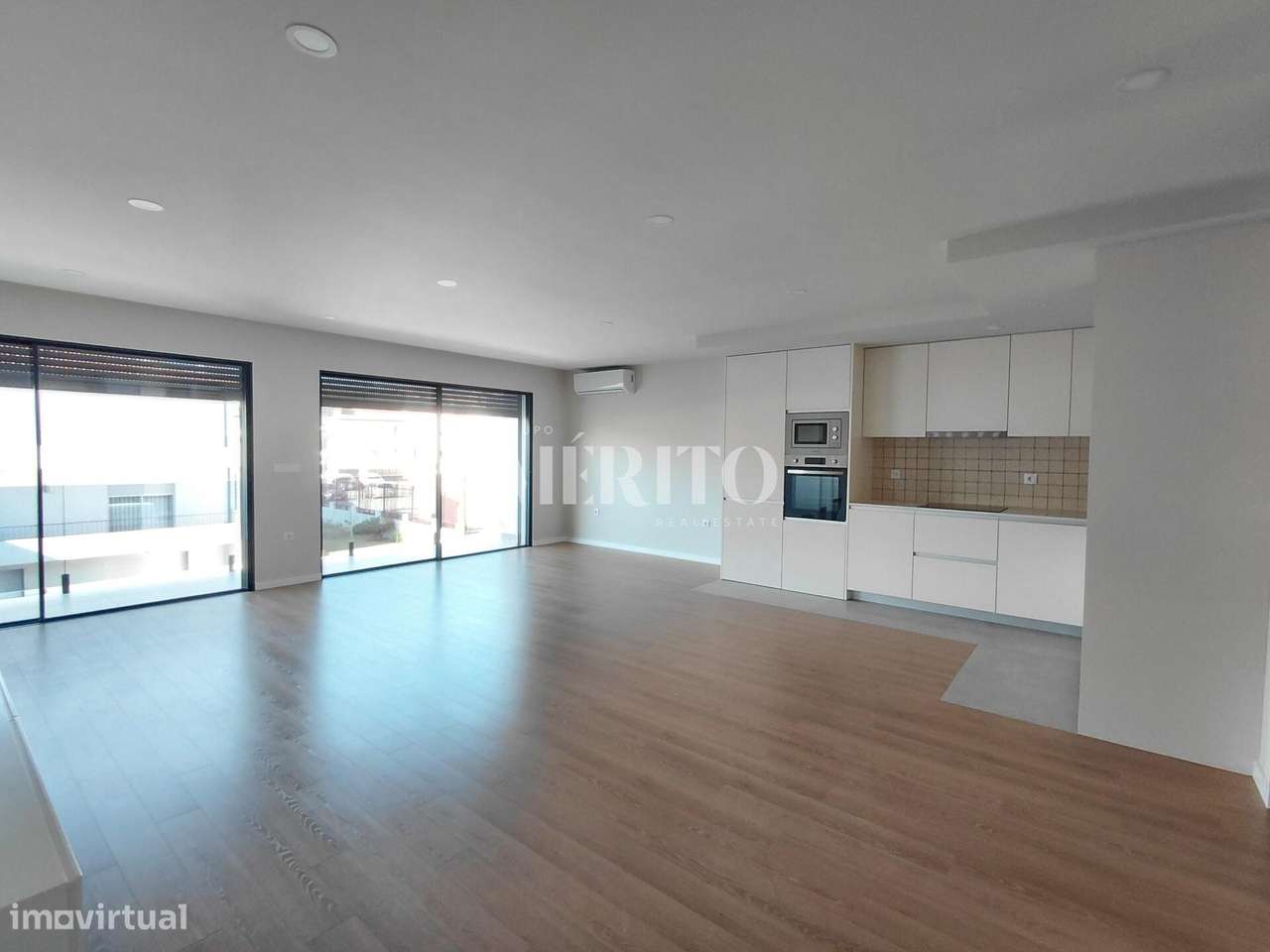 Apartamento T2 + 2 - Grande imagem: 4/22