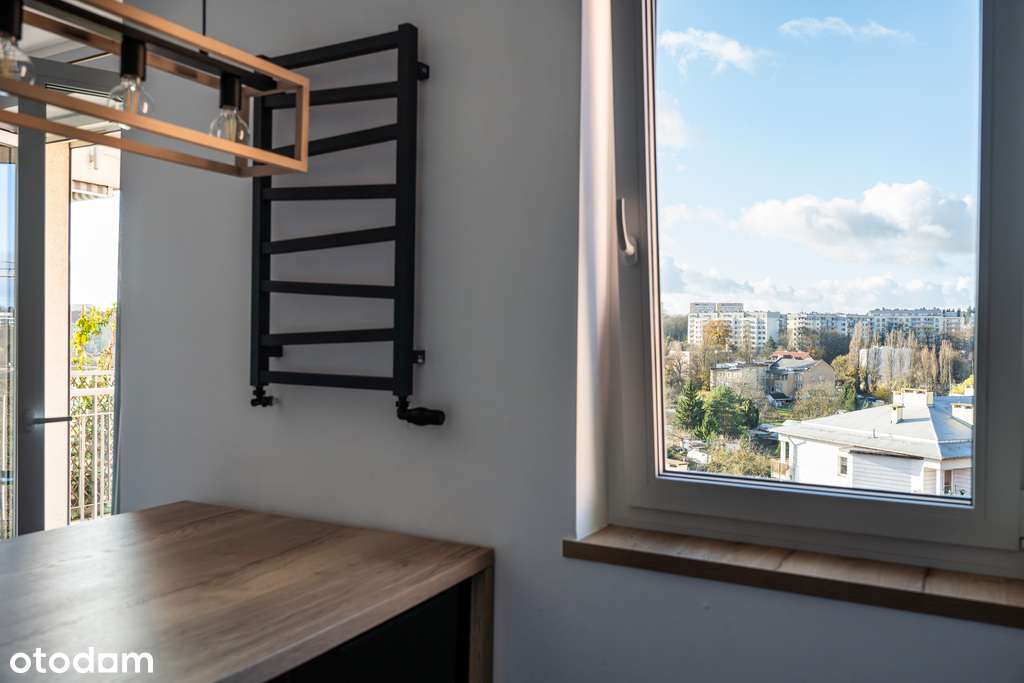 Nowoczesna kawalerka z widokowym balkonem-13