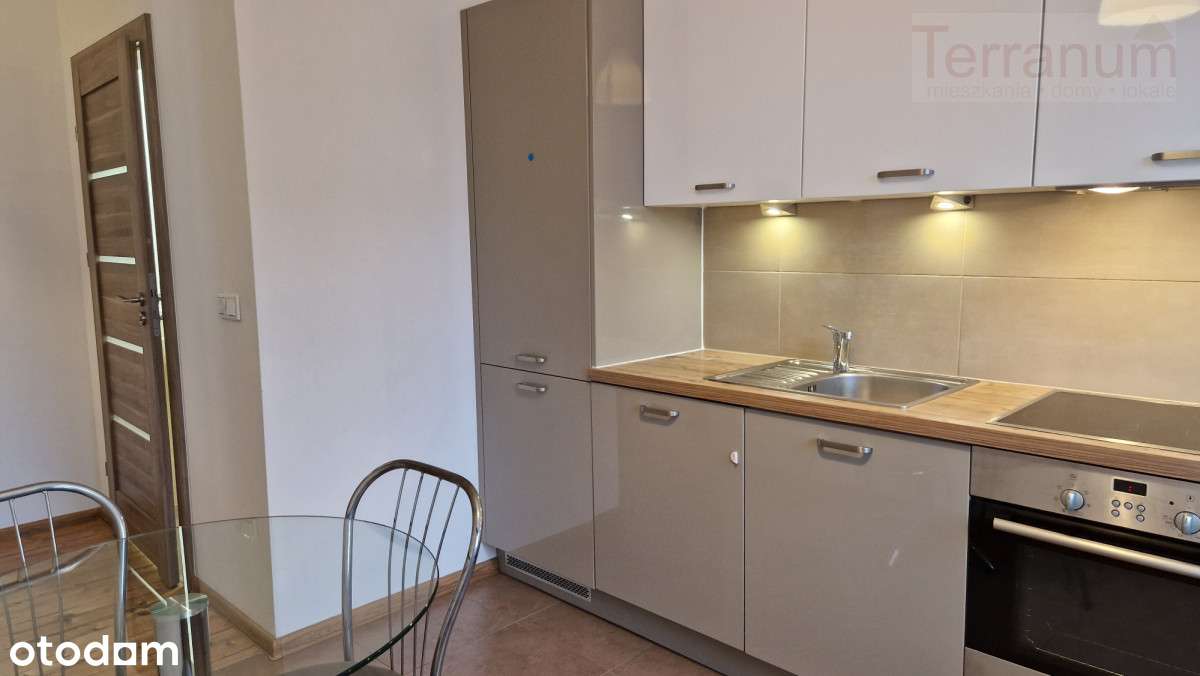 3 pokoje z miejscem postojowym Garażowa-5