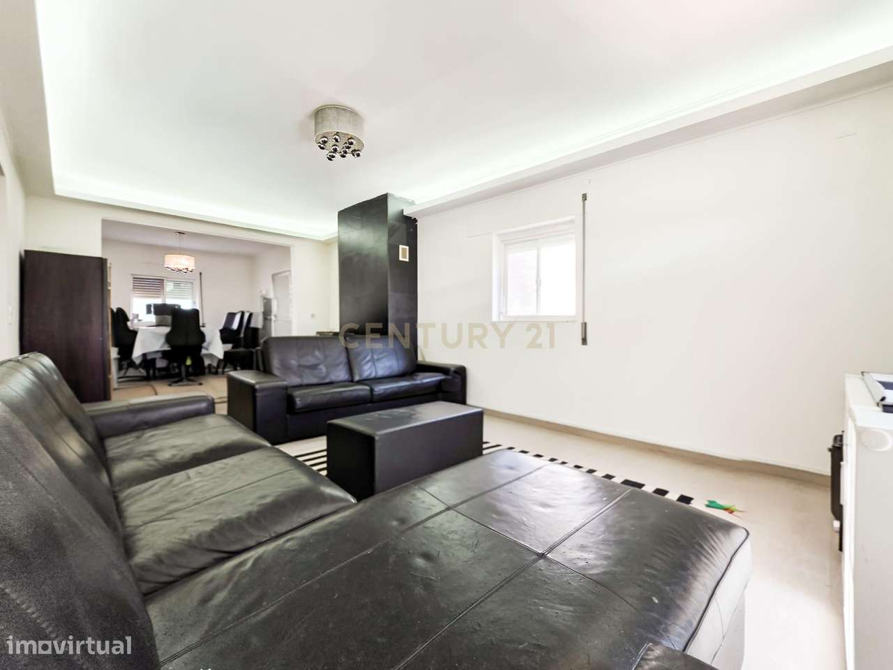 Moradia Isolada T4 com um Quarto no R/C-11