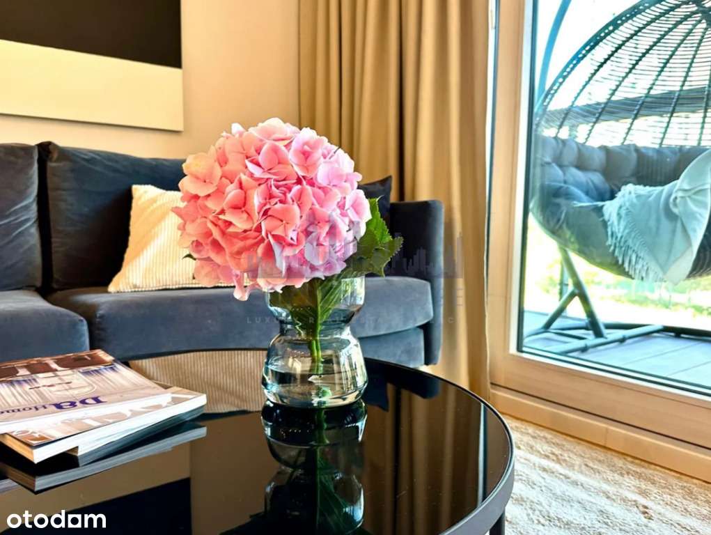 Wyjątkowe 3-pokojowe mieszkanie z tarasem - 53 m²-0