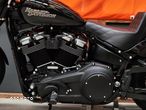 Harley-Davidson Softail Street Bob - 23