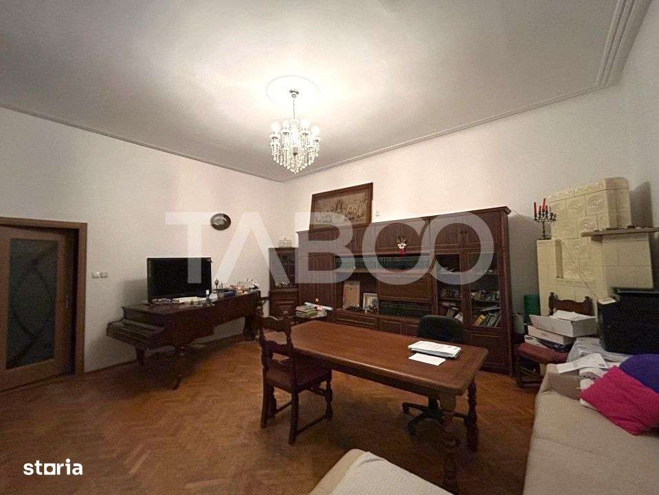 Apartament de vanzare cu garaj terasa 55 mpu zona Central Sibiu - Imagine principală: 2/8