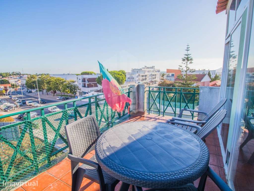 T2 com terraço em Sesimbra-19