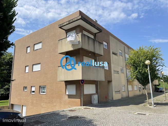 Apartamento T1 c/ garagem Águas Santas Maia-19