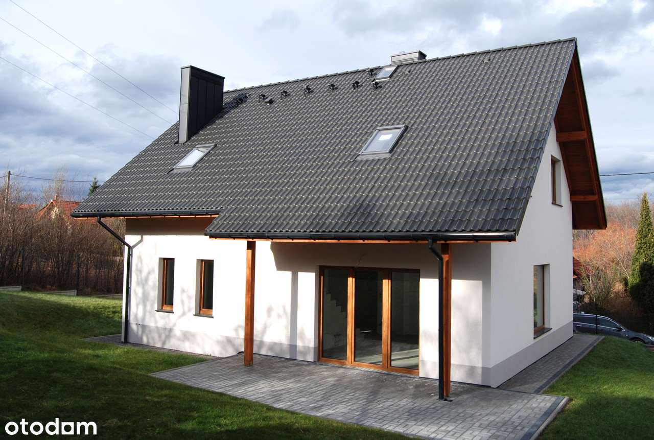 Dom z poddaszem, garaż, taras, ogródek, spokojna okolica - Pełny obrazek: 5/14