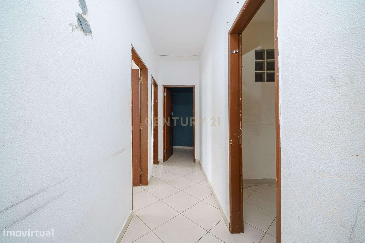 APARTAMENTO T6 NO CORAÇÃO DA CIDADE, EM SETÚBAL-25