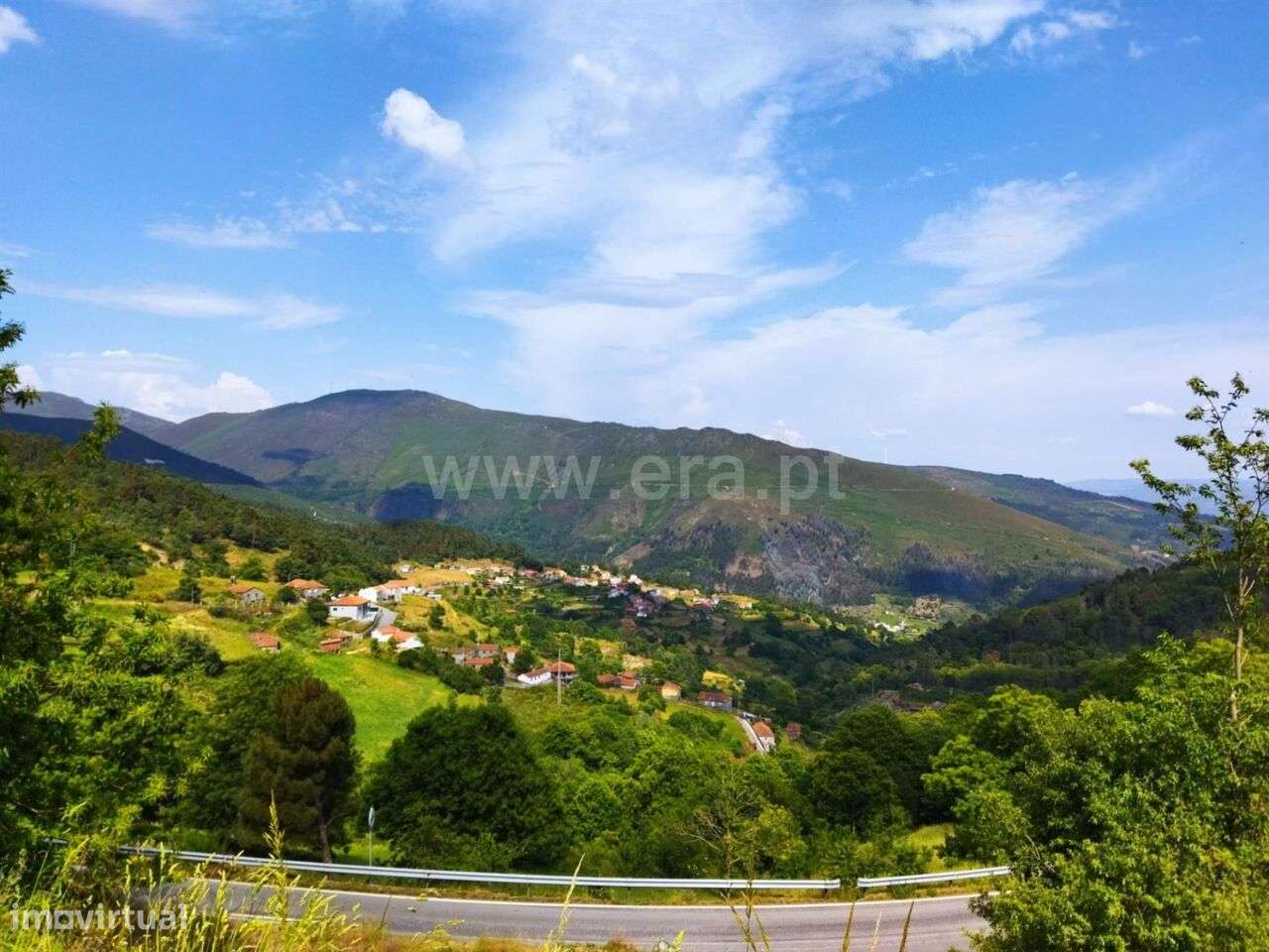 Terreno / Baião, Teixeira e Teixeiró - Grande imagem: 2/4