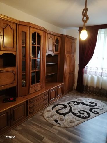 2 camere, Smirodava, etaj 1, decomandat