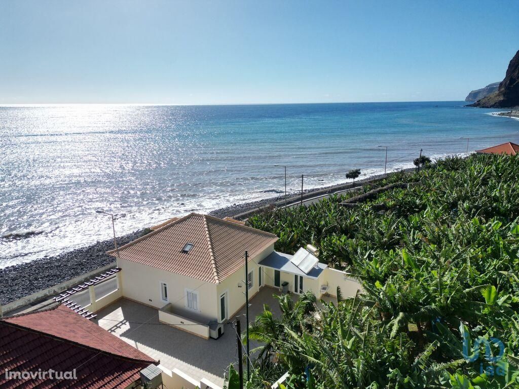 Casa / Villa T3 em Madeira de 141,00 m2