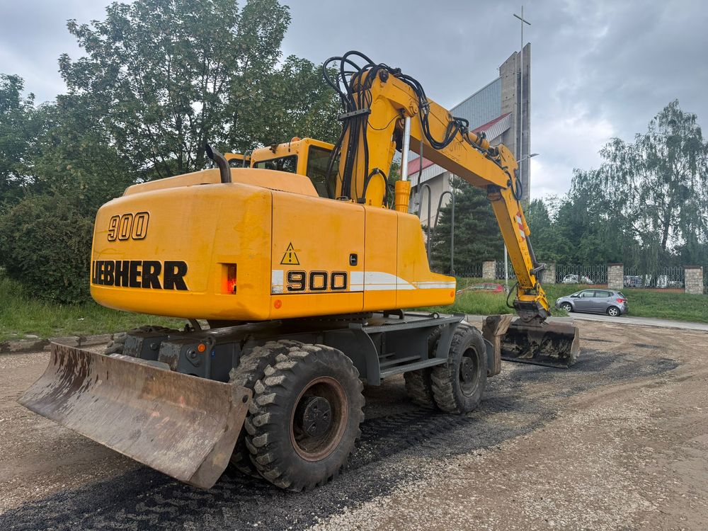 Liebherr A900c 2006