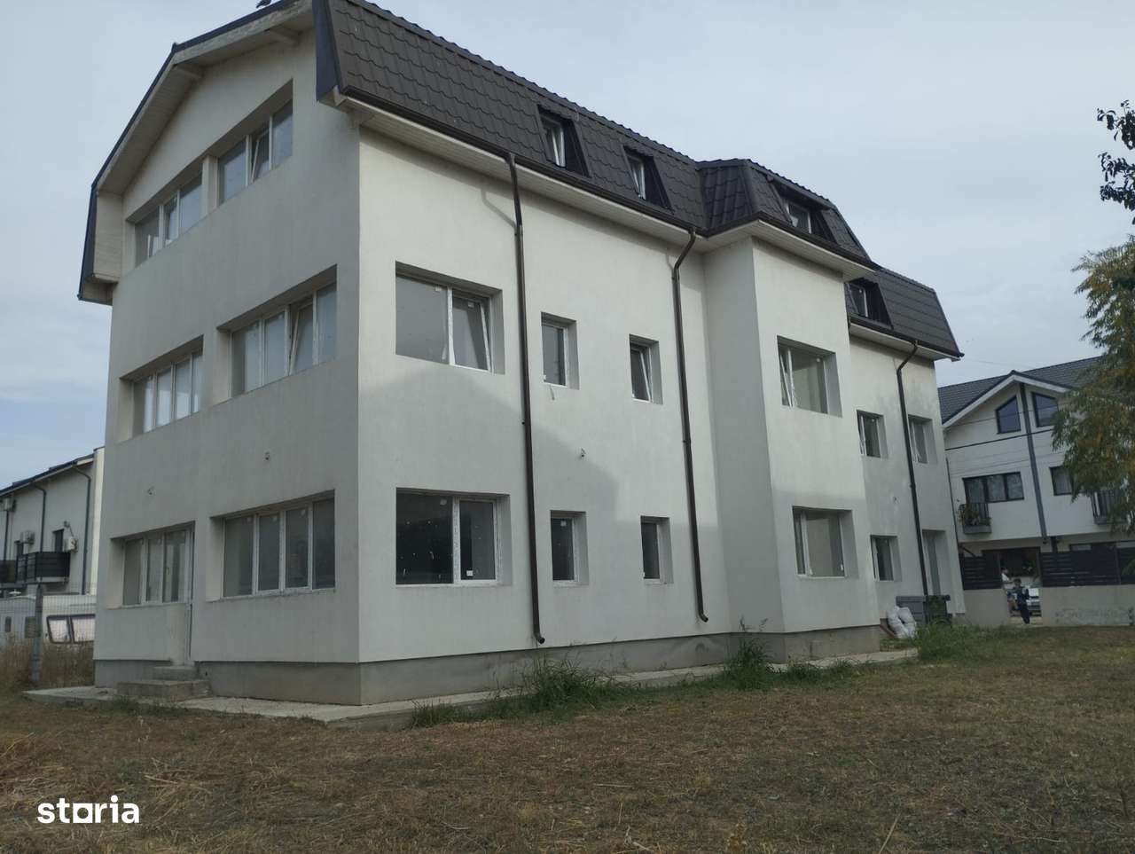 Oprtunitate! Imobil P+2Et pretabil multiple afaceri.Teren 495mp.8 cam. - Imagine principală: 1/20