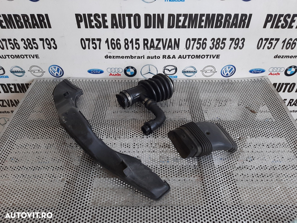 Furtun Conducta Aer Tubulatura Admisie Ford Focus 2 C Max 1.6 Tdci Euro 5 Motor GPDA Dezmembrez Ford Focus 2 Facelift An 2008-2011 1.6 Tdci Euro 5 Motor GPDA - 2