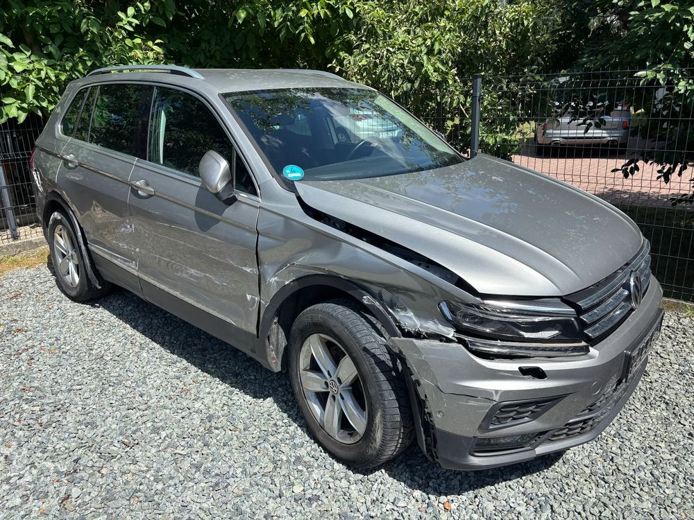 Volkswagen Tiguan II (2016-2024) 2.0 TDI SCR 4Motion (BlueMotion Tech) Highline 2017