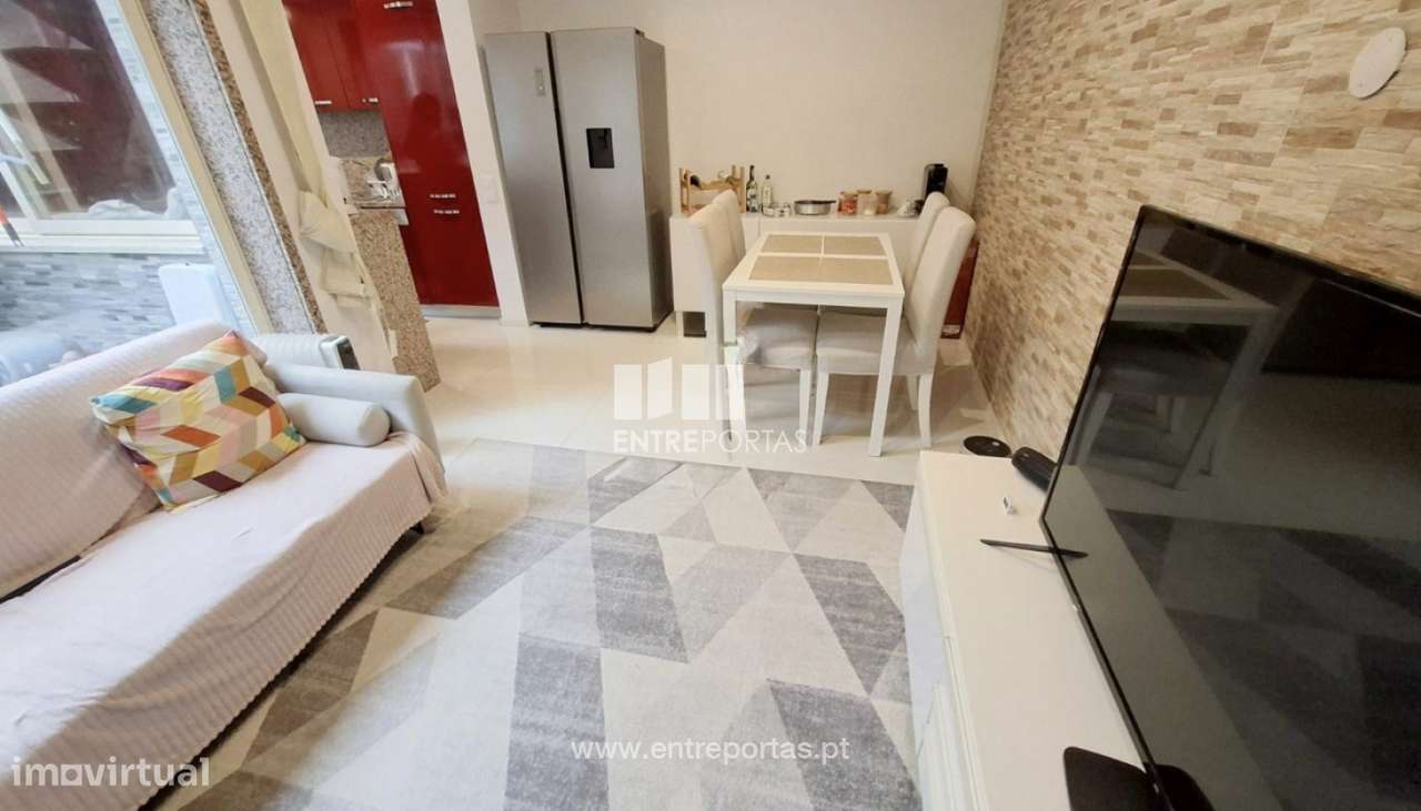 Venda de Moradia V3 Remodelada próxima do centro, na Póvoa de Varzim - Grande imagem: 5/22