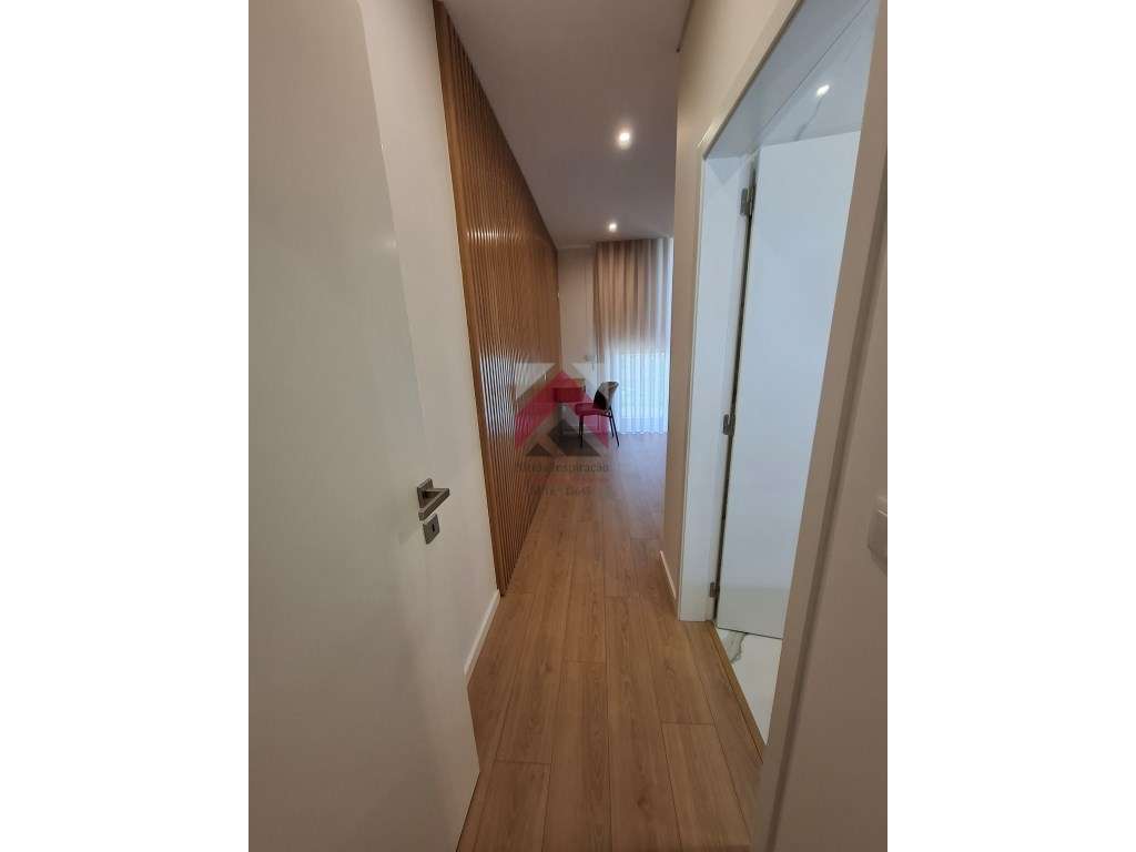 Moradia T3+1 Moderna luxuosa em Cacia-44