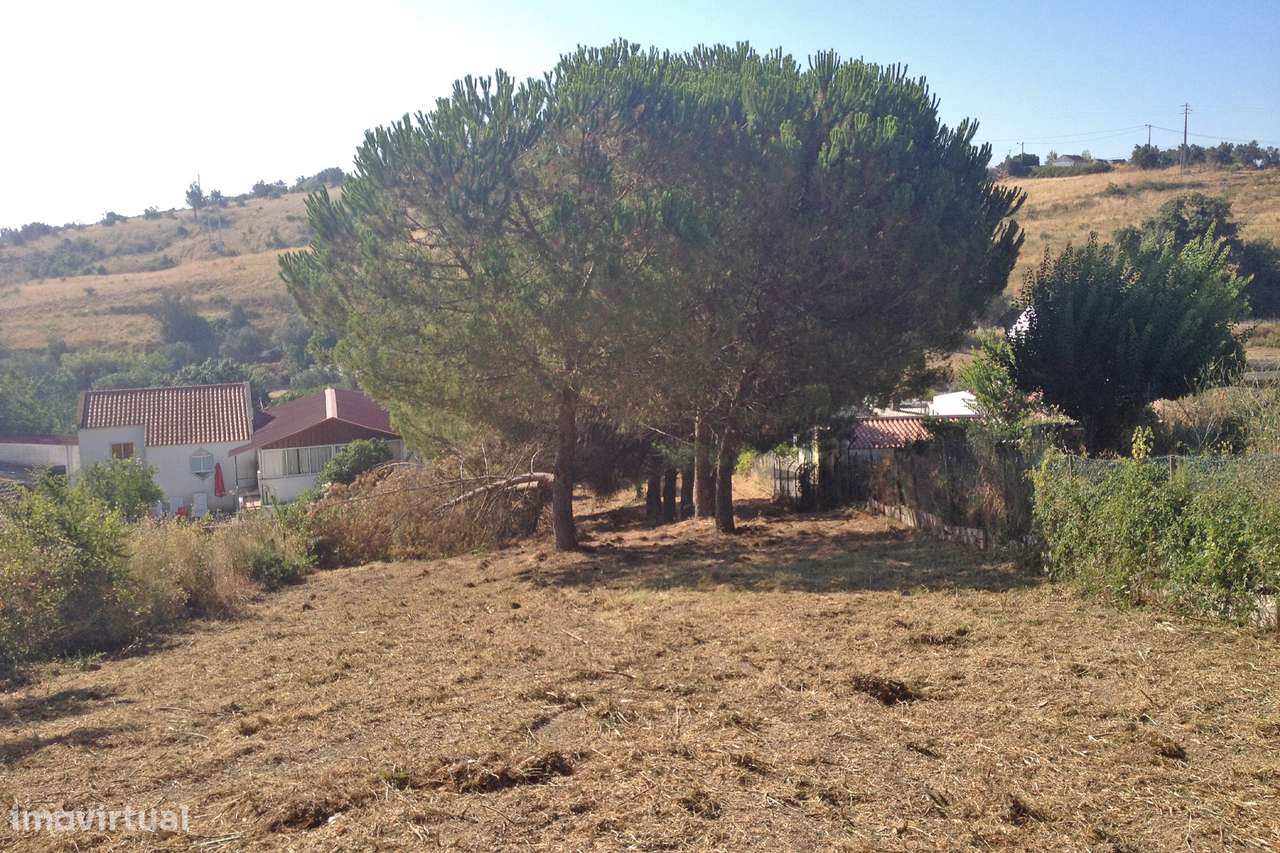 Terrenos em Vila Franca de Xira (2 terrenos contíguos)-3