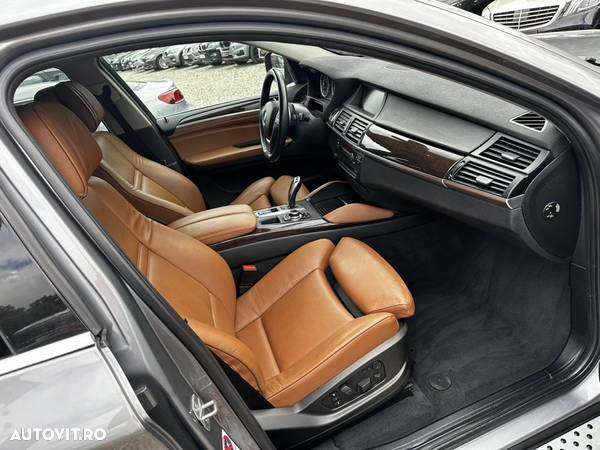 BMW X6 xDrive40d Edition Exclusive - 7