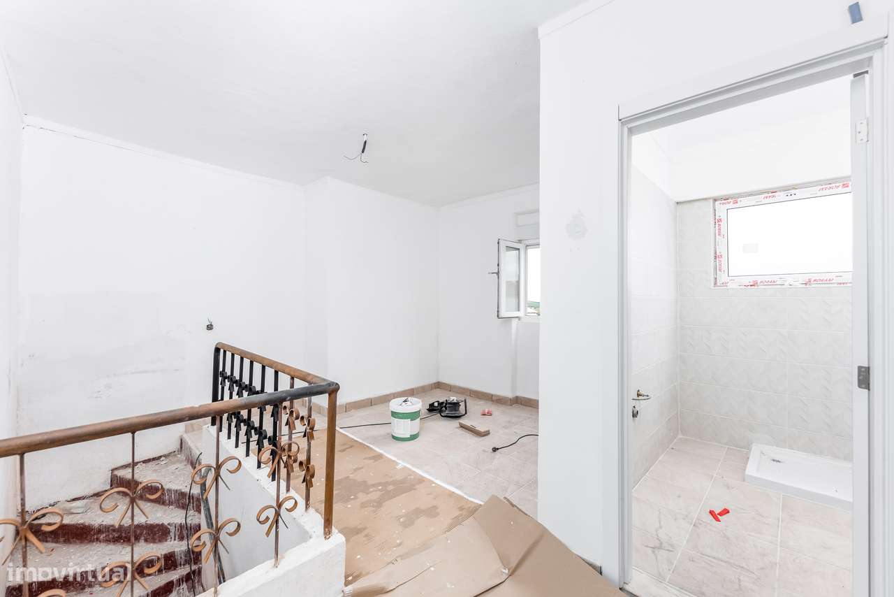 Moradia 100% Remodelada-25