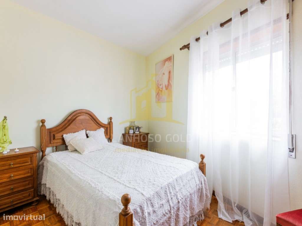 Moradia T6 em Lanhoso - Espaço, Conforto e Versatilidade - Grande imagem: 4/37