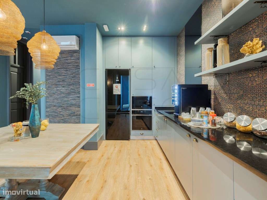 Guest House totalmente totalmente renovada com 9 suites e pátio ext... - Grande imagem: 4/29