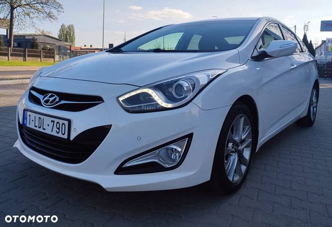 Hyundai i40 1.7 CRDi BlueDrive Style - 1