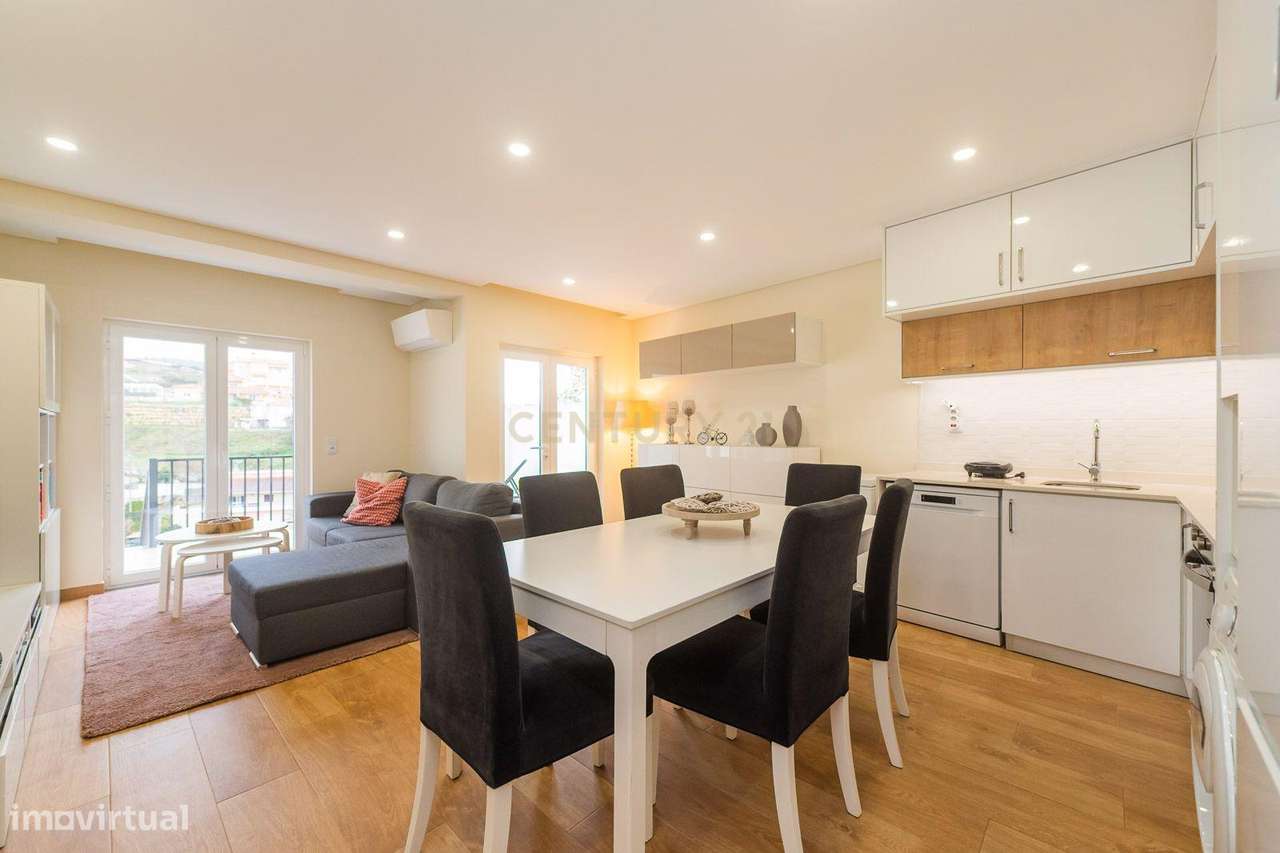 Moradia T3 localizada na aldeia de Cheleiros - Mafra-11