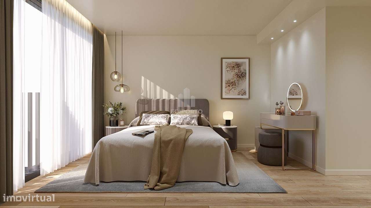 Apartamento T2 com Varanda e Garagem em Condomínio Fechado Conforto, Q-24