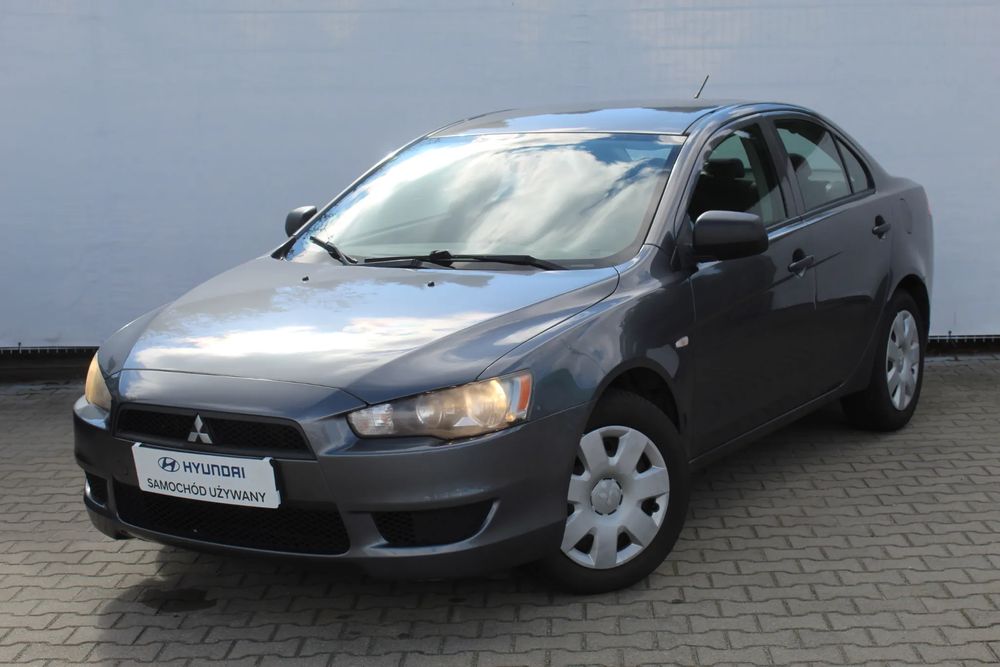 mitsubishi lancer