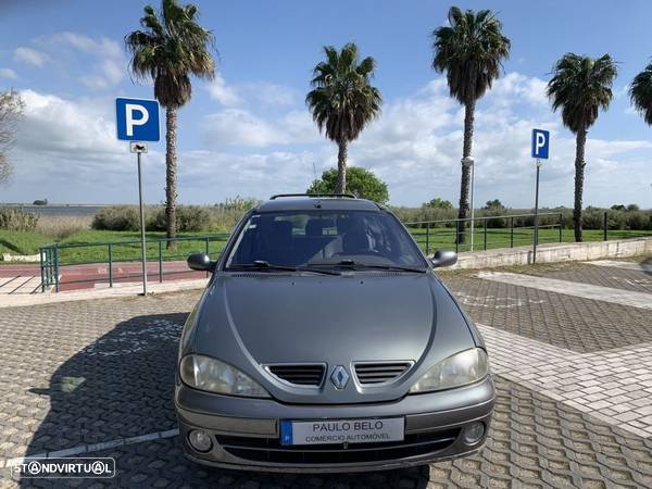 Renault Mégane Break 1.4 16V RXE AC - 21