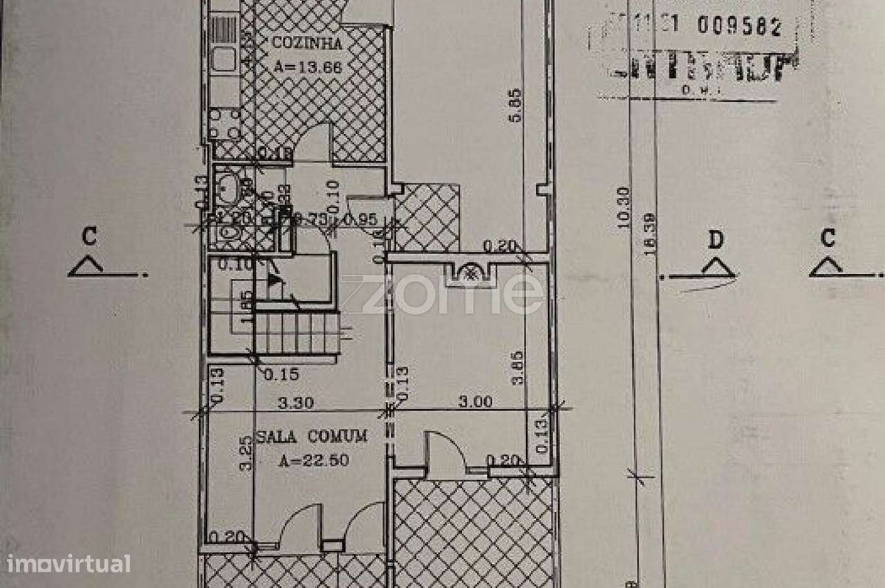 Moradia T3 + 1 remodelada, na Aldeia de Juso (Bairro Chesol)-42