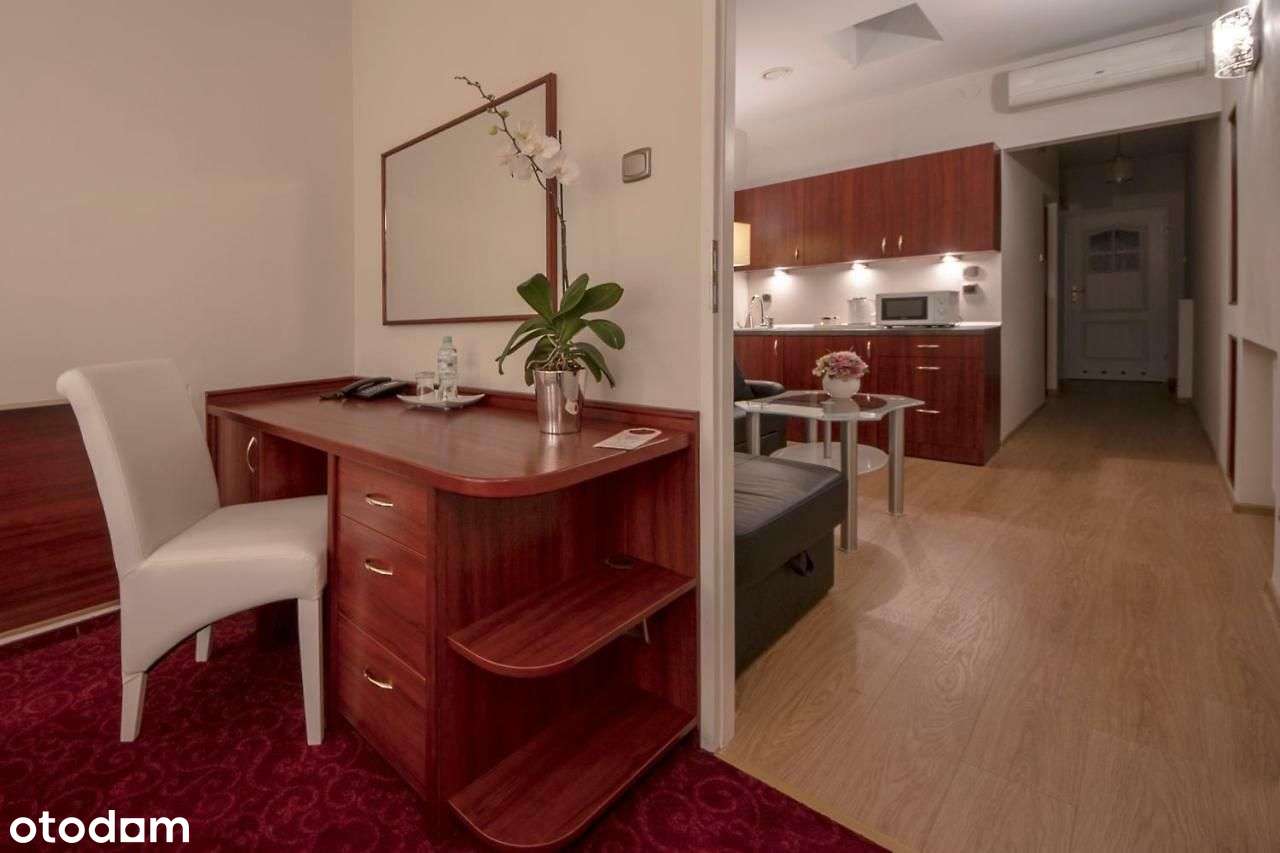 Hotel w Kole na sprzedaż-9